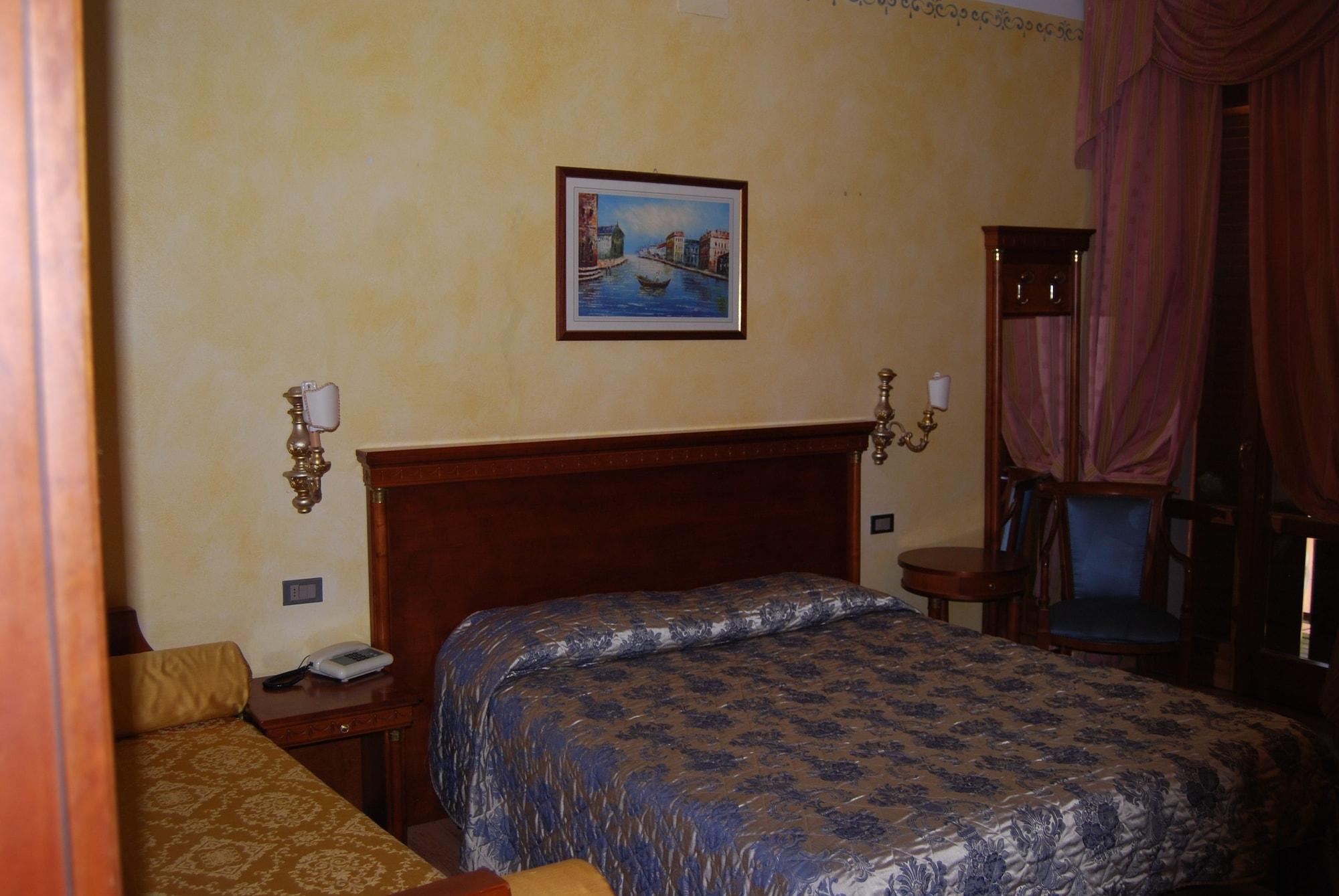 Aparthotel Garda Sol &