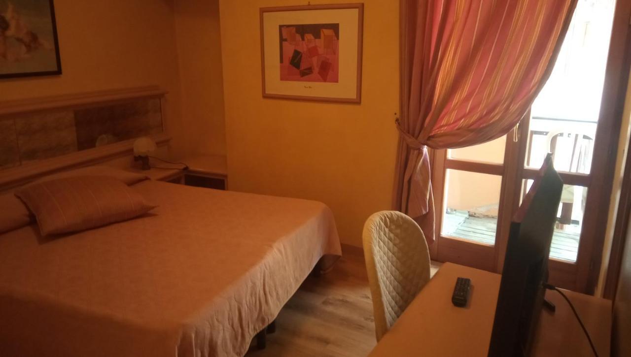 Aparthotel Garda Sol &